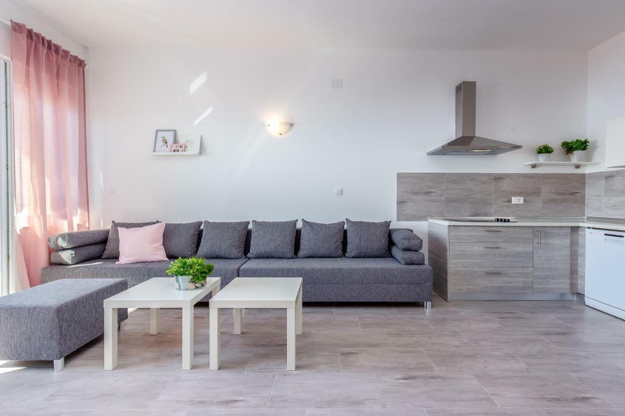 Villa Veronique Dramalj Exteriör bild