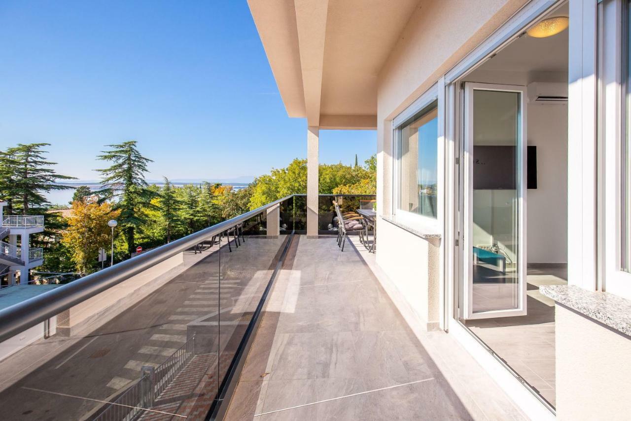 Villa Veronique Dramalj Exteriör bild