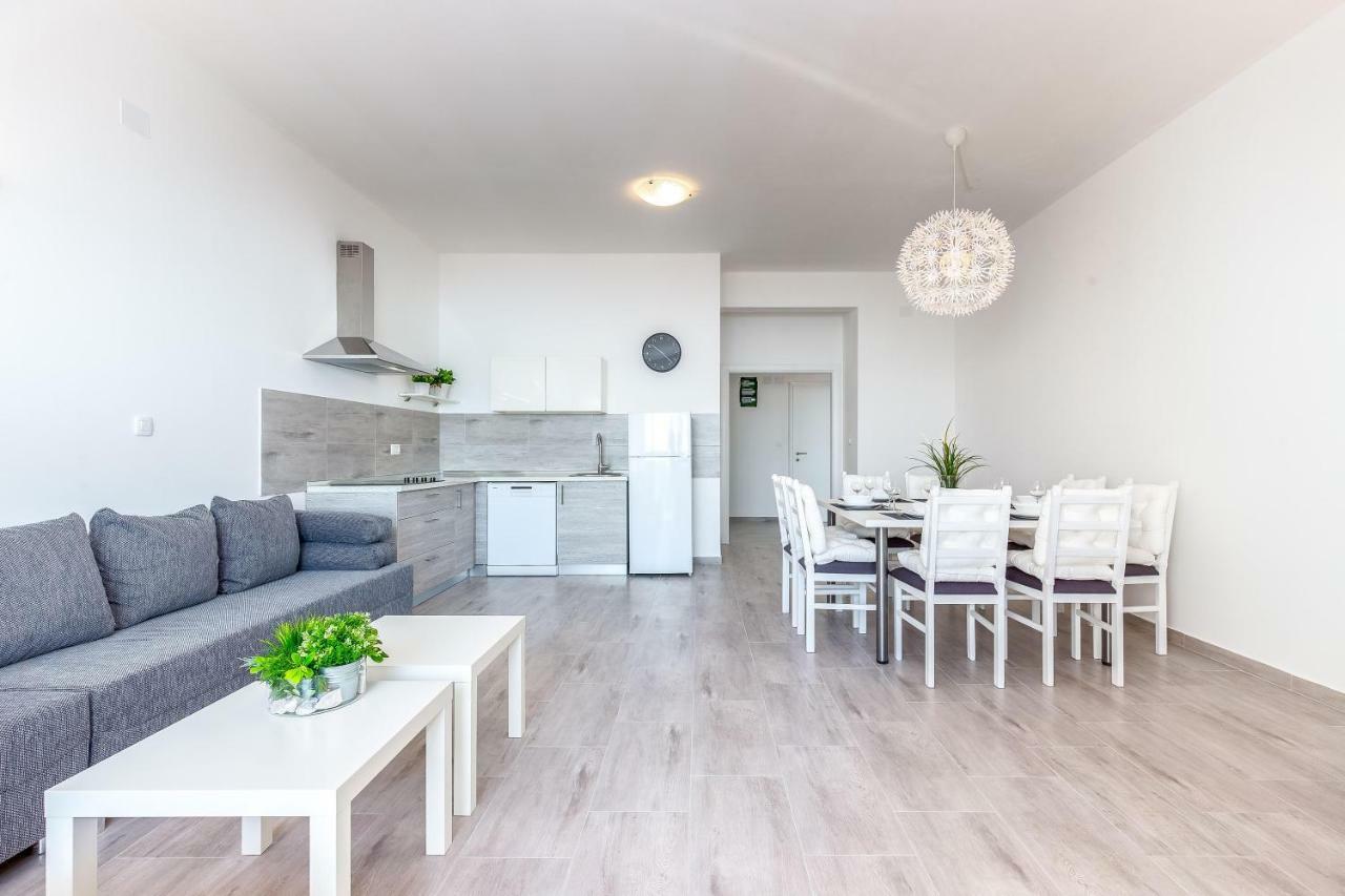 Villa Veronique Dramalj Exteriör bild